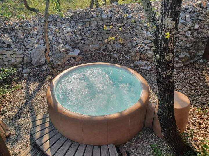 93998394 2722867804488732 5845233894655262720 n